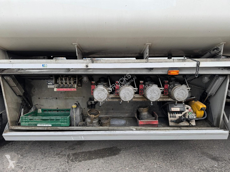 شاحنة Scania G450 8X2 + 24.000 ITER TANK + 5...