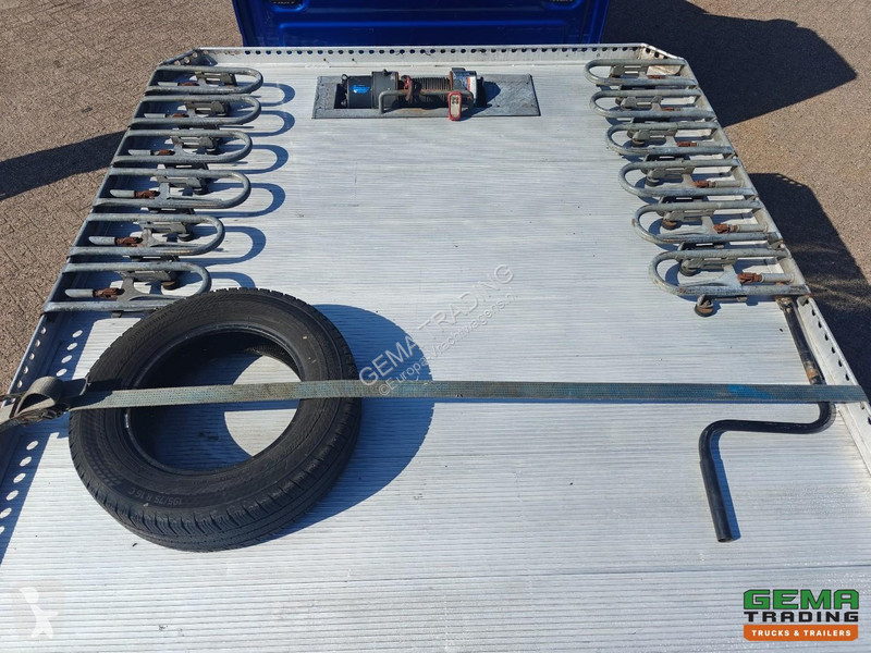 شاحنة Iveco 40C21 4x2 Hi Matic 3-seater Euro6D...