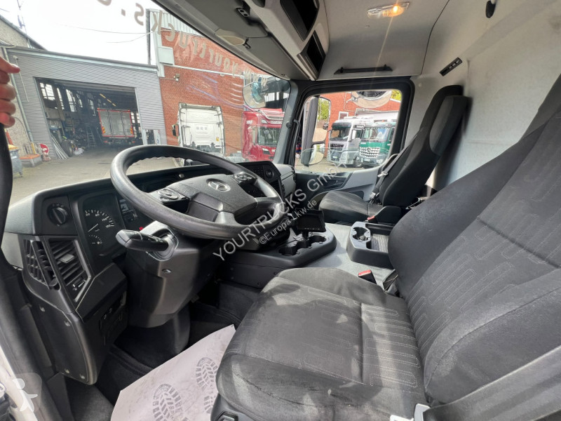 شاحنة Mercedes 1827 E6 Koffer 8,5m LBW S.Tür...