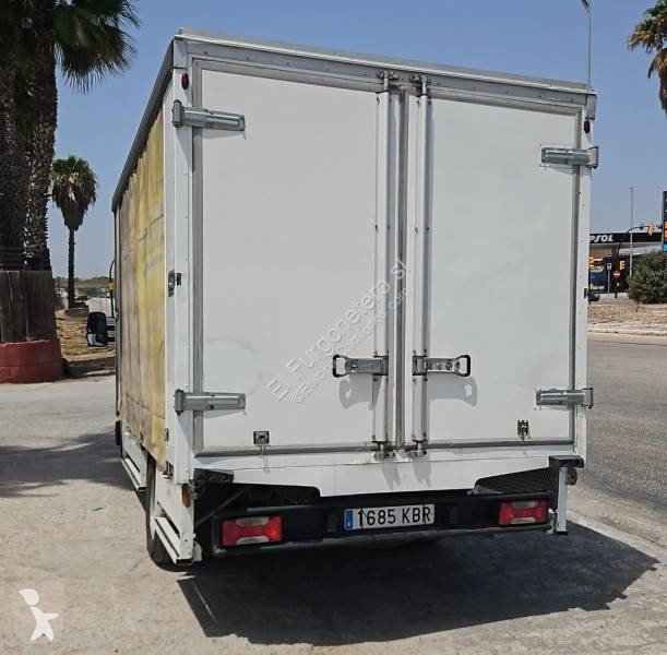 شاحنة Iveco