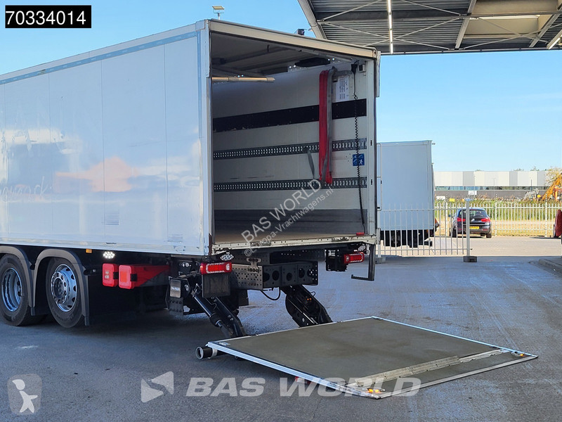 شاحنة Mercedes 2543 6X2 Combi 2000kg...