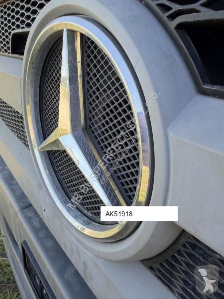 شاحنة Mercedes Pk12002