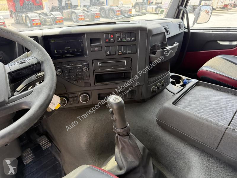 Lastbil Volvo 420