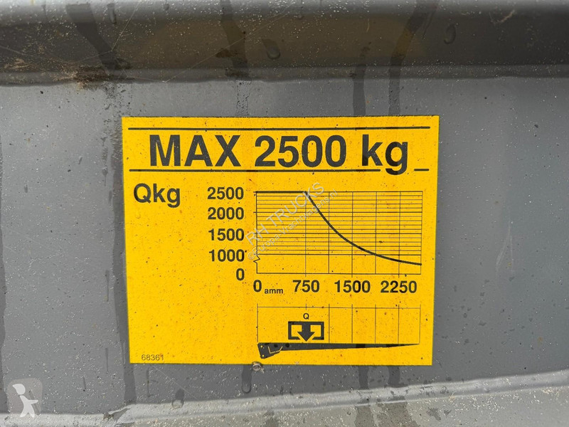 شاحنة Mercedes 1827 4X2 EURO 6 + ZEPRO 2500KG LIFT