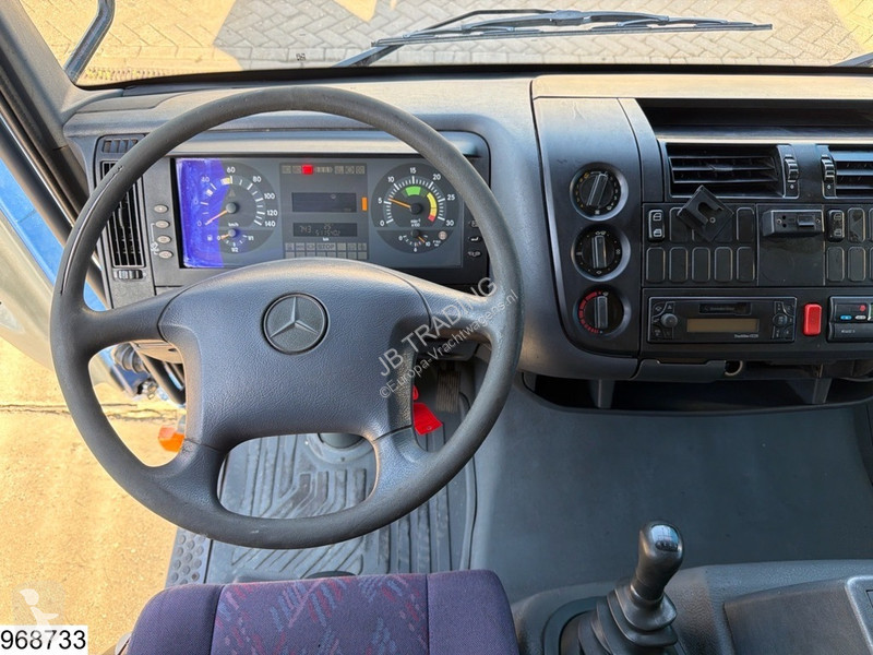 شاحنة Mercedes 1018 MBB