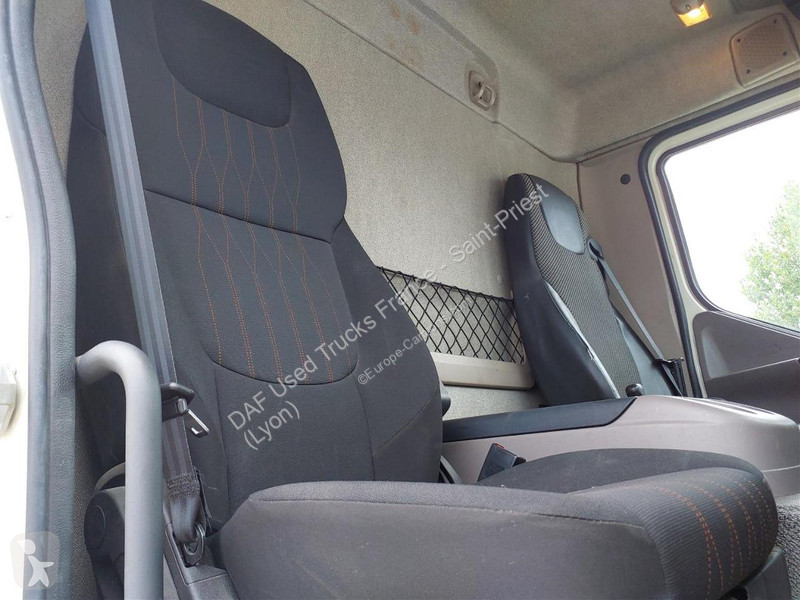 Camion DAF 320 FA 4X2