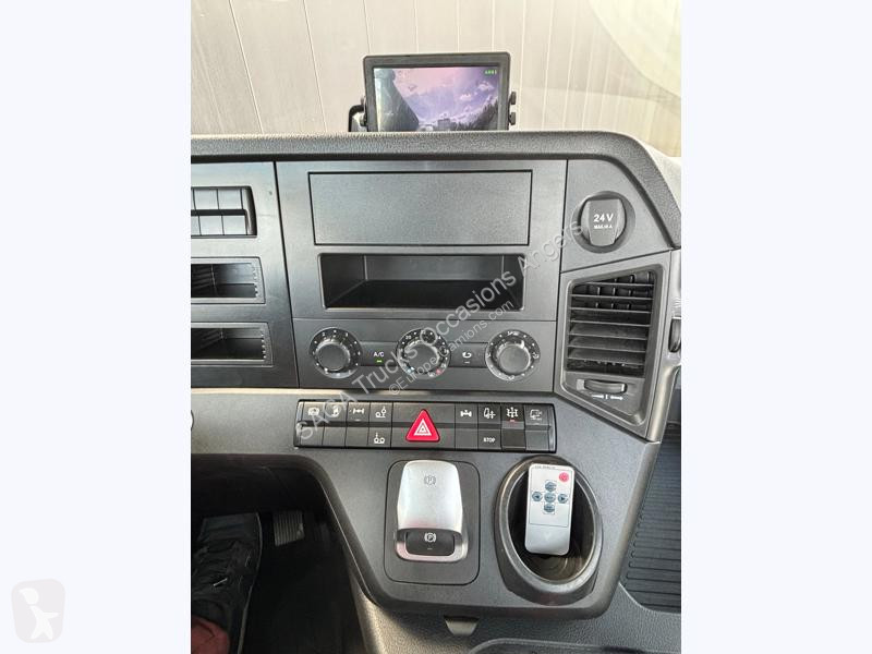 Camion Mercedes PORTEUR 2543 6x2 bras Palfinger