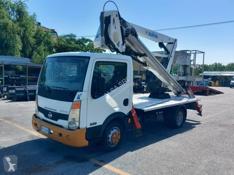 Camión Nissan 21.12