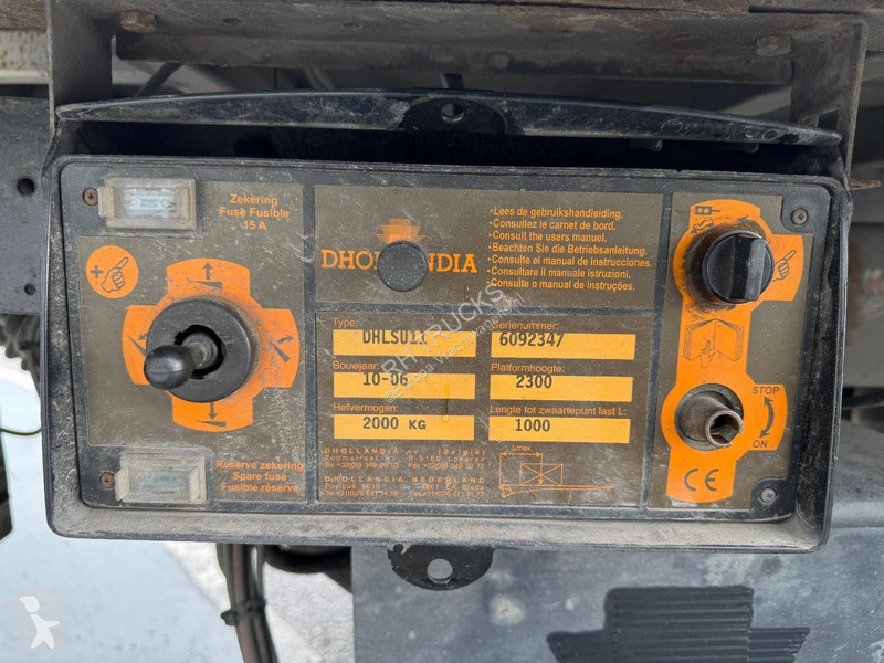 Camion Volvo 240 4X2 + DHOLLANDIA DHLSU11 LIFT...