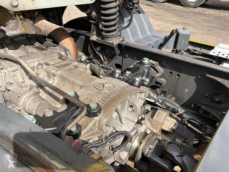 Camion Mercedes Chassis Cabine - Sleeping Cab -...