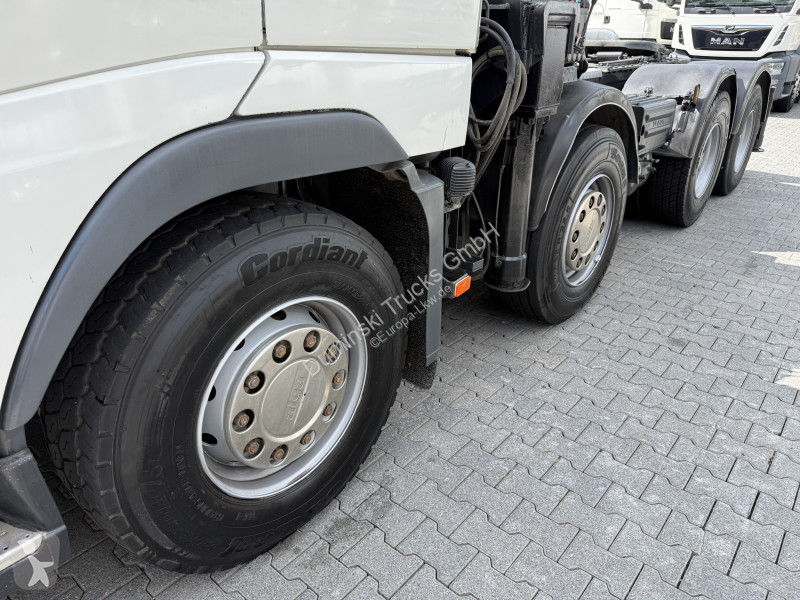 Camion Volvo 460 8X4 Kran Fassi F1000