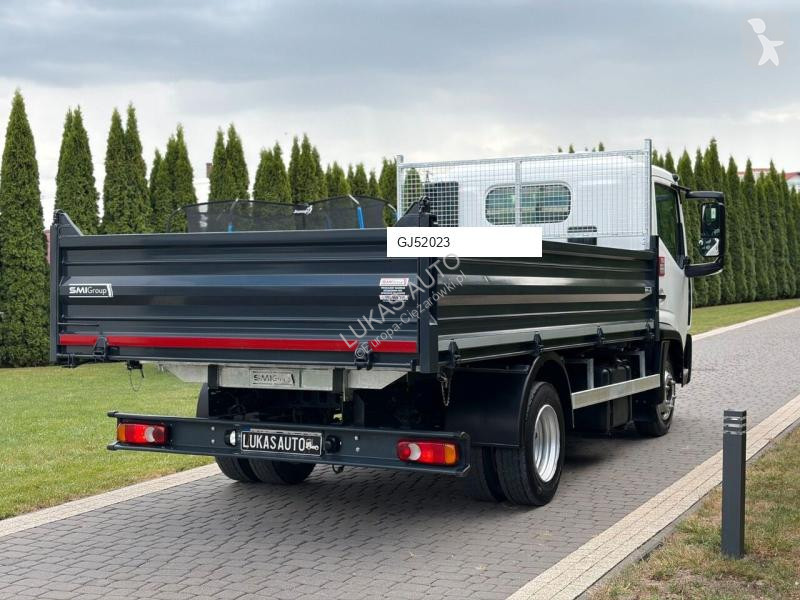Vrachtwagen Renault D 7.5 3-SIDE
