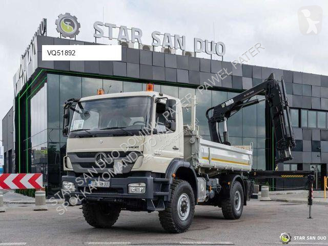 Vrachtwagen Mercedes 166