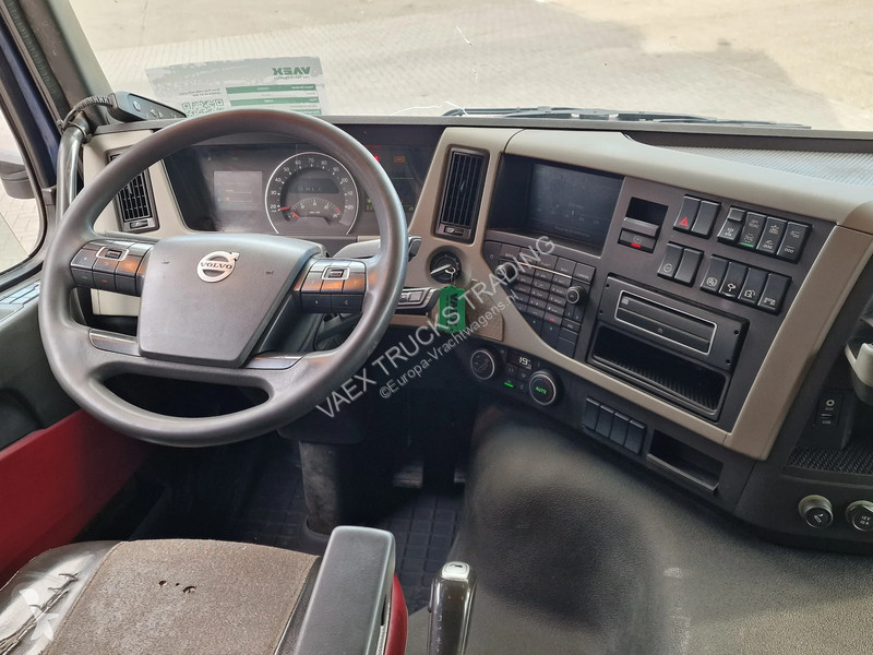 Camion Volvo 13500 Globetrotter 8x4*4 - Cable...