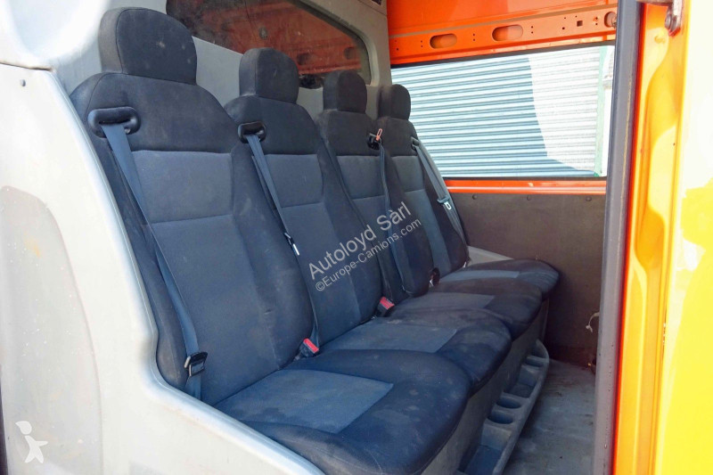 Véhicule utilitaire Renault MASTER 2,3 DCI 100...