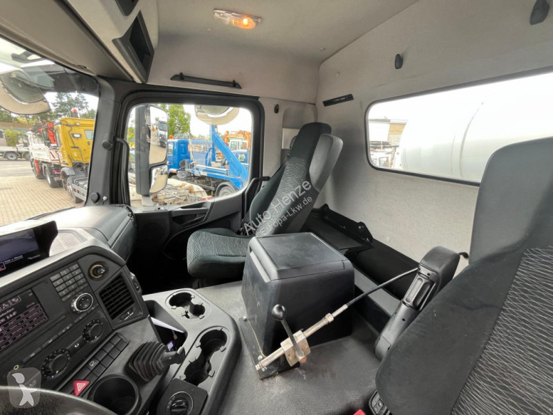 Vrachtwagen Mercedes Arocs 3240 B 8x4...