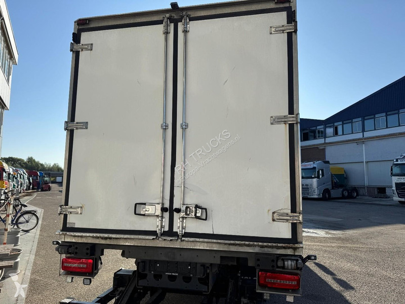 Camion DAF 290 4X2 EURO 6 - REAR DOORS DAMAGED