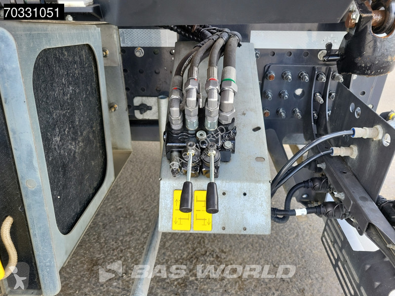 Camion Volvo 460 8X4 Palfinger PK24.001 SLD...