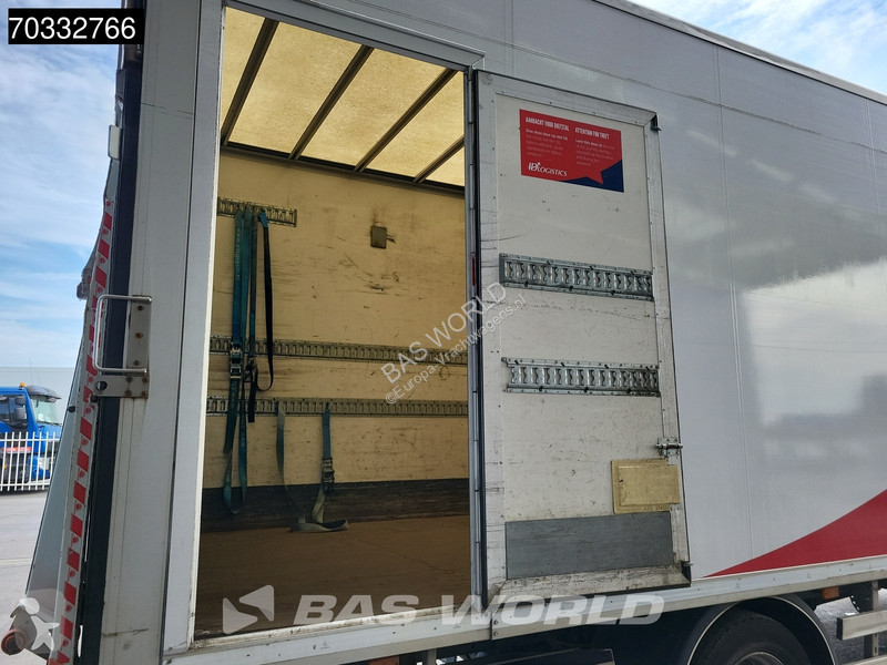 Camion Volvo 210 4X2 12tonner 1500kg...