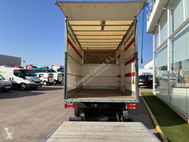 Vrachtwagen Iveco  35C16 3.0 20m3