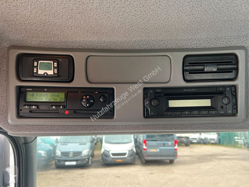 Camion Mercedes 818 Meiller Kipper Palfinger Kran