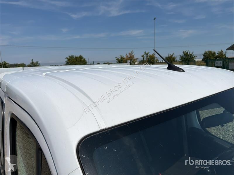 Kamion Opel 2.2 Crew Cab 103 KW DOKA PR L3...
