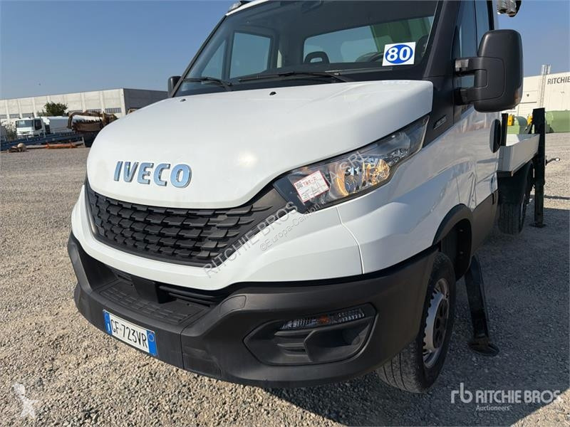 Camion Iveco 19-8,5 HQ 19 m on Iveco 35-140...