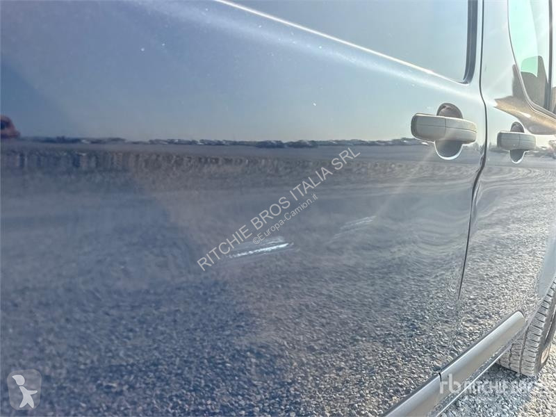 Комерційні автомобілі Ford