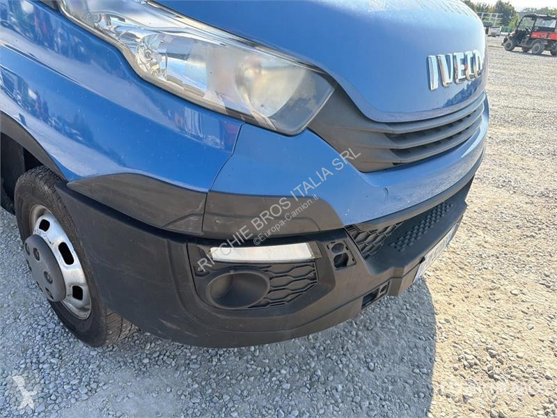 Camión Iveco 35C12 Dump Truck (Inoperable)