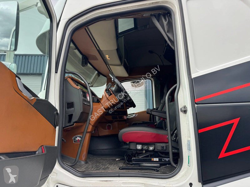 Volvo 500 6x2*4 WB 4.80 Globetrotter VIN KA truck