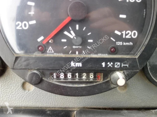Вантажівка Renault 180 4X4 OPENBAK MET PTO...