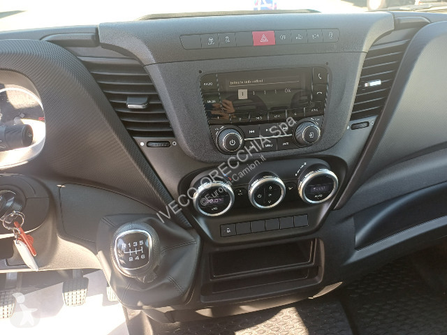 Camión Iveco DAILY 35C16 3.0 - 4100