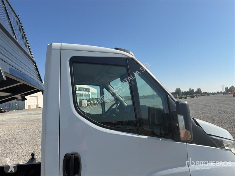 Furgoneta Iveco Dump Truck