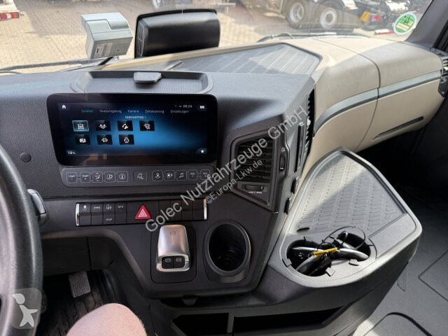 Camión Mercedes 1851 4x2 BL Fahrgestell...