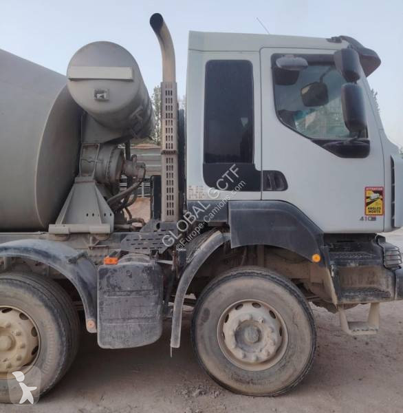 Renault 410 DXI concrete