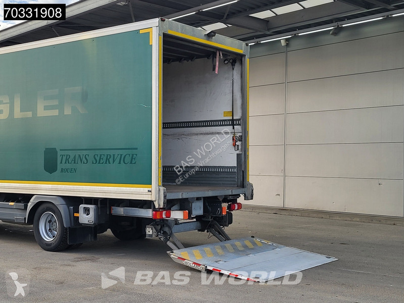 Camión Mercedes 1324 4X2 13tonner 1500kg...
