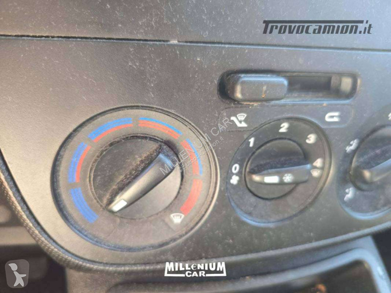 Camión Peugeot PEUGEOT BIPPER 1.3MJT  2013