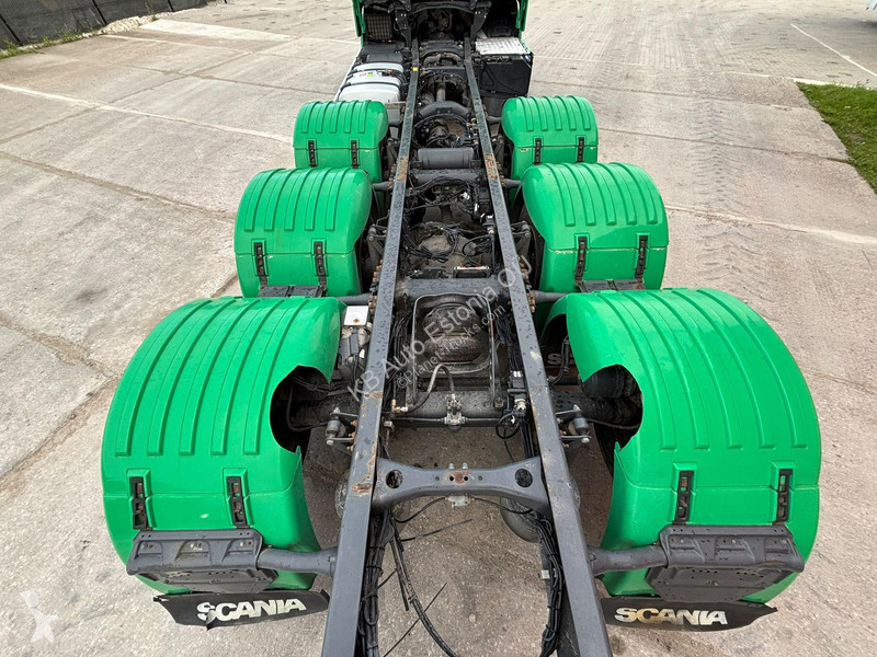Camión Scania R 650 8x4*4 RETARDER / CHASSIS...