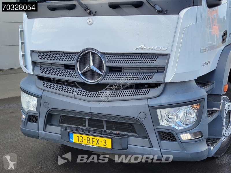 Kamion Mercedes 2735 6X2 Machine transporter...