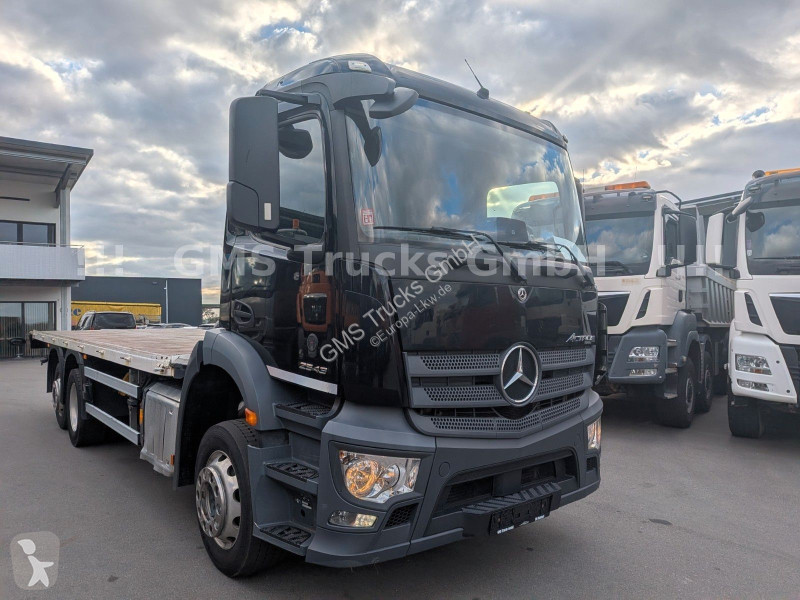 Camion Mercedes 2543 / Lenkachse / WB 4600 /...