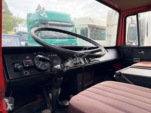 Kamion Mercedes LP 813 D WITH TENT BOX (MANUAL...