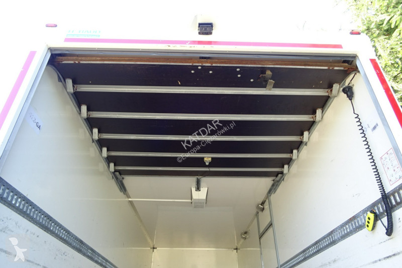 Camion Mercedes 1221 Euro 6 kontener 18 palet...