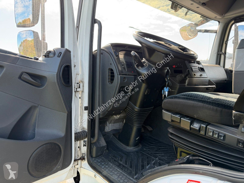 Kamion Mercedes 1230 L 4x2 Carrier Neos 100S |...