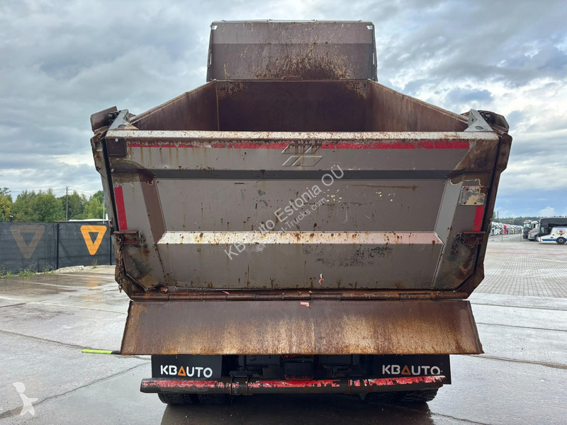 Volvo 540 6x4 RETARDER / BOX L=4449 mm truck