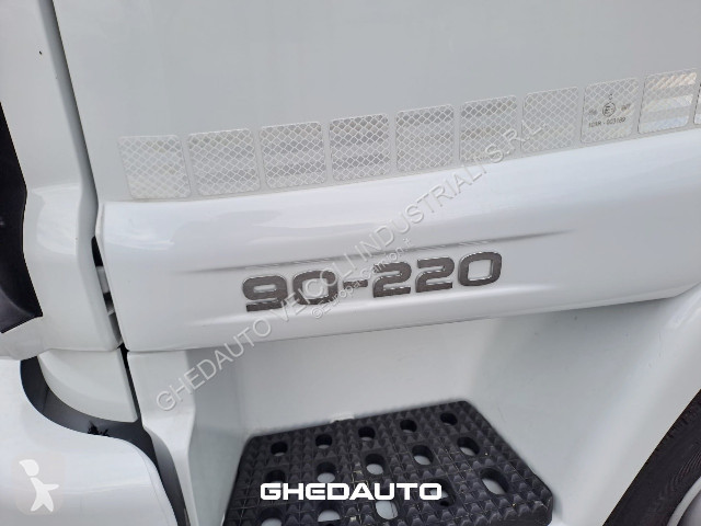 Teherautó Iveco Eurocargo EUROCARG0 90 220 CON...