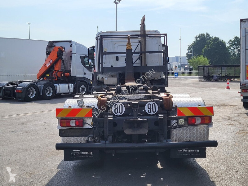 Teherautó Mercedes 2543