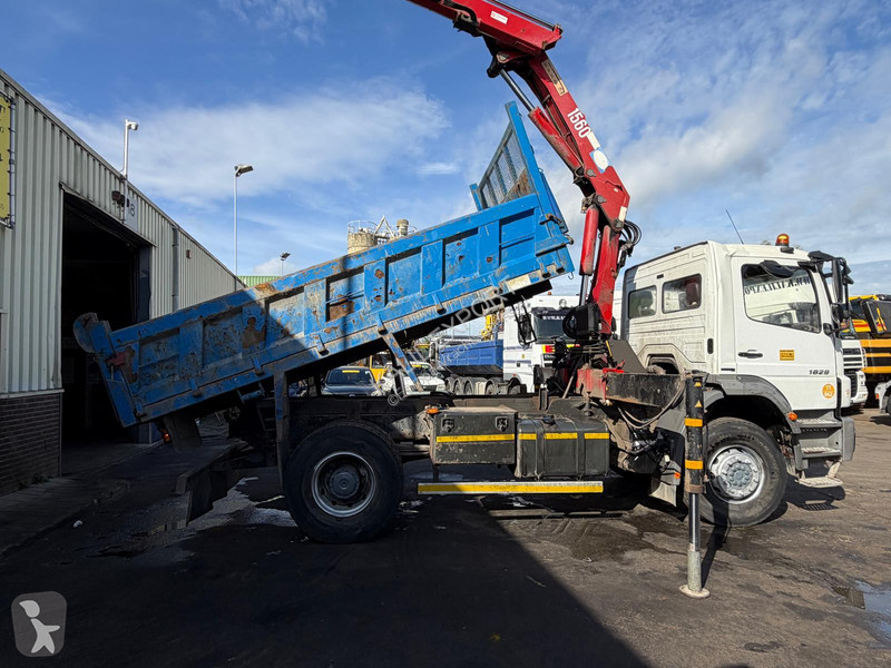 Camión Mercedes 1829 HMF 1563-K3 Crane + Remote...
