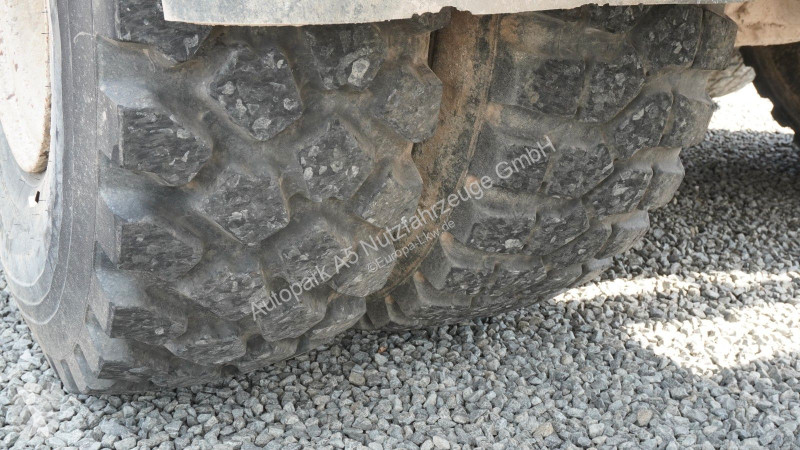 Camión MAN 24.362 DFAK 6x6 Allrad Kalkstreuer