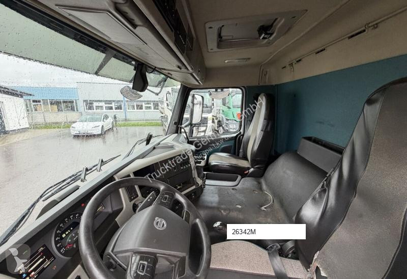 Camión Volvo 638 FM-460