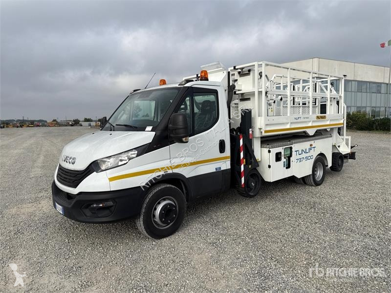 Camion Iveco Palfinger Tunlift 737-500 5 m on...